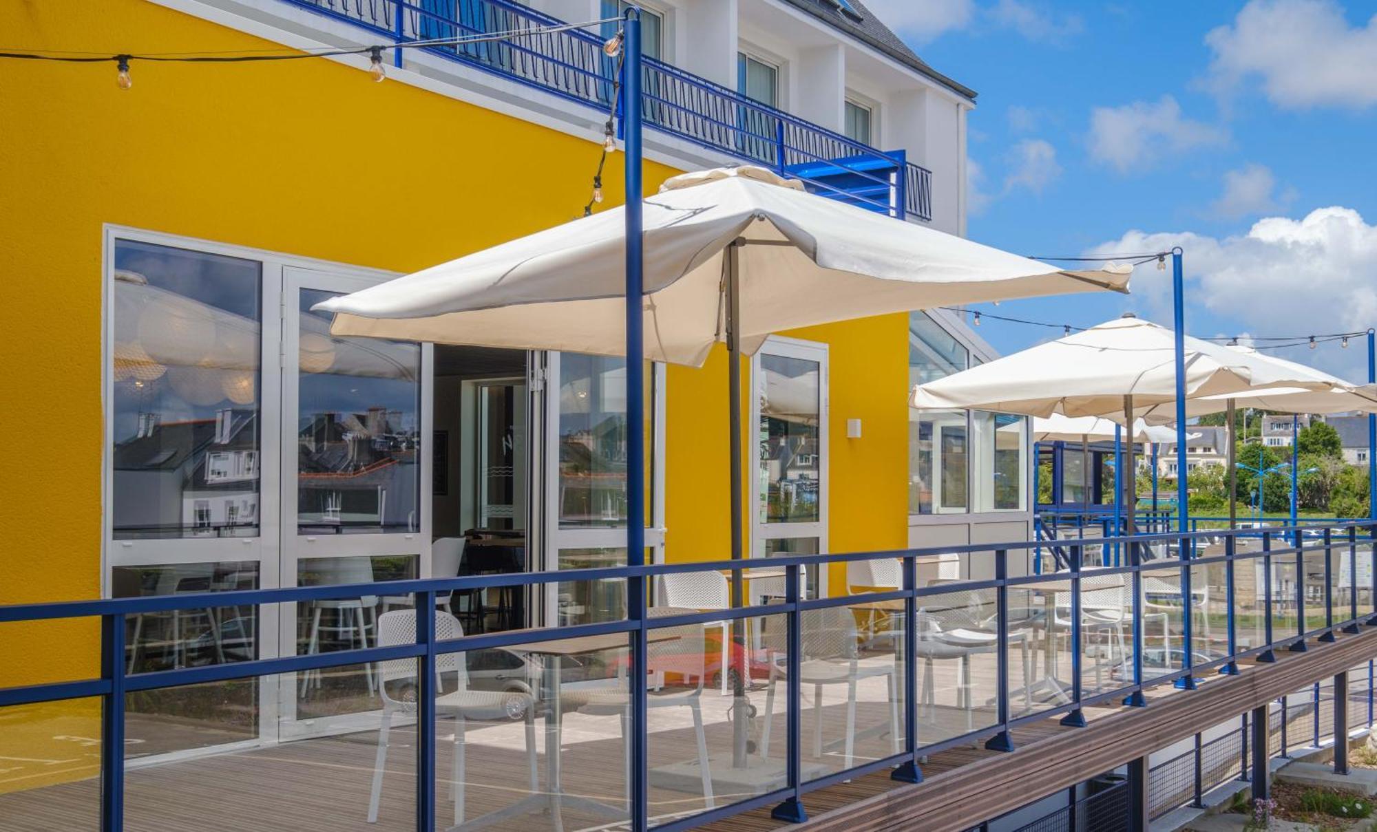 Отель L'Escale Marine, The Originals Relais Крозон Экстерьер фото